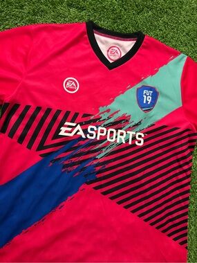 EA Sports FUT 19 Pink Graphic Soccer Jersey Size Large